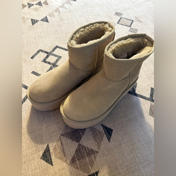 Ugg platform mini - Picture 3 of 6